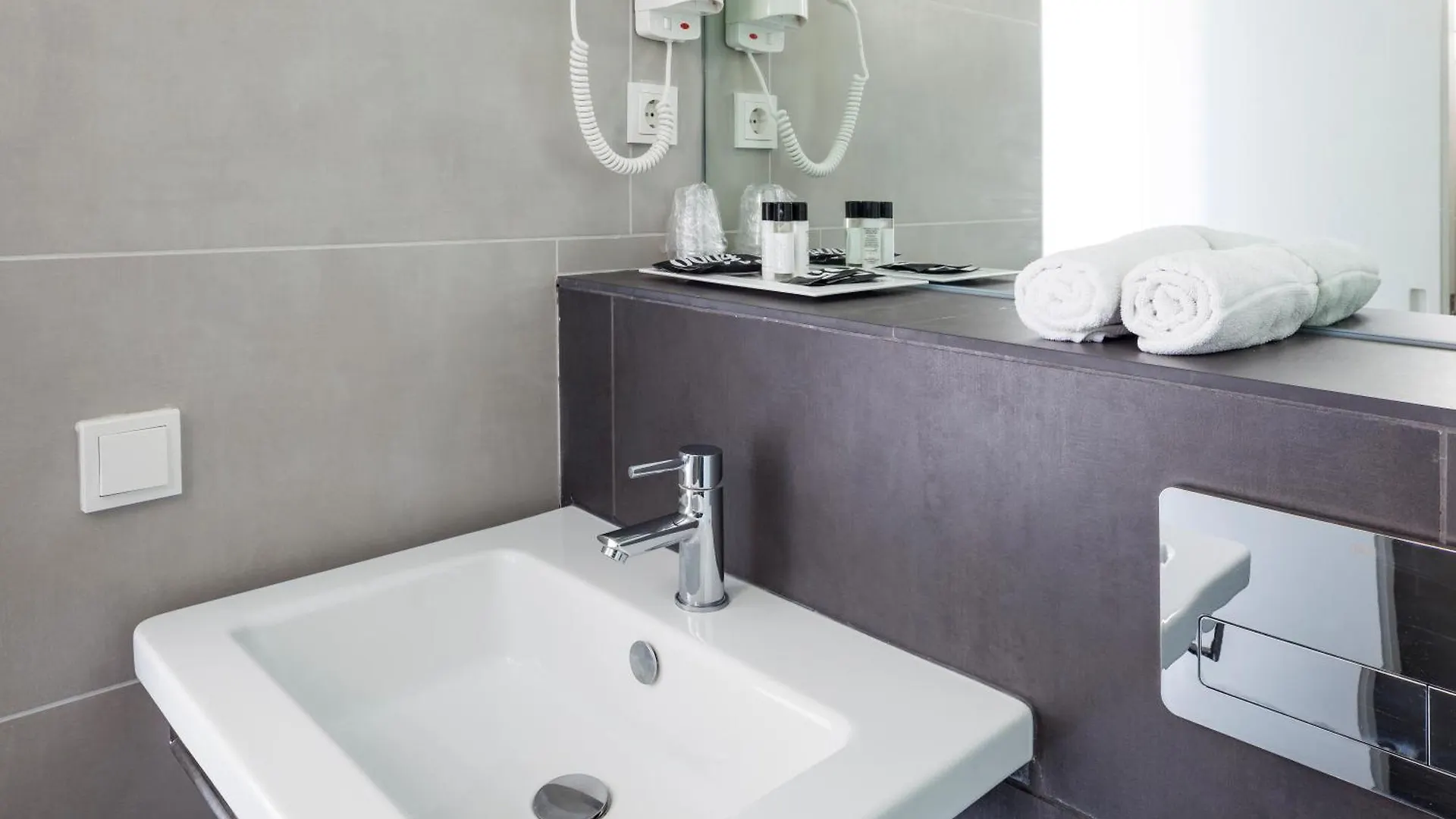 **** Aparthotel Ebano Hotel Apartments & Spa (Adults Only) Playa d'en Bossa Spain